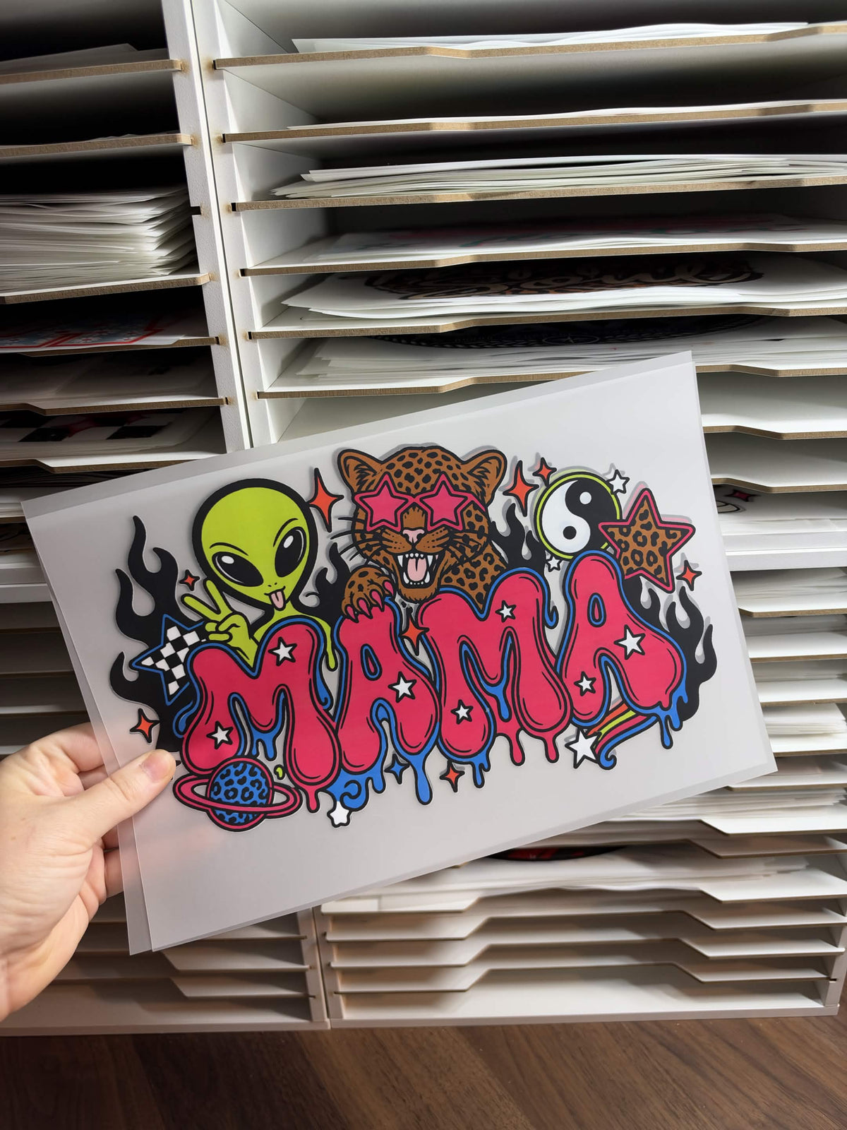 ALIEN MAMA DTF