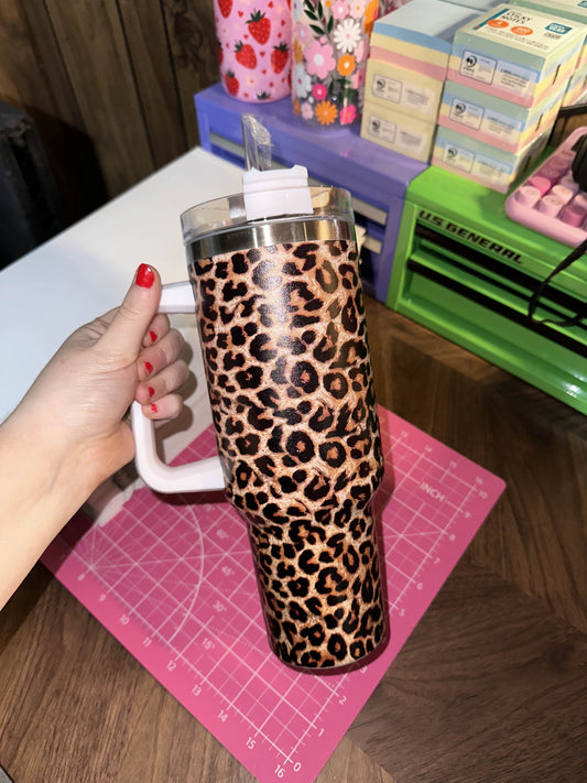 LEOPARD 40OZ TUMBLER W/ PLASTIC STRAW