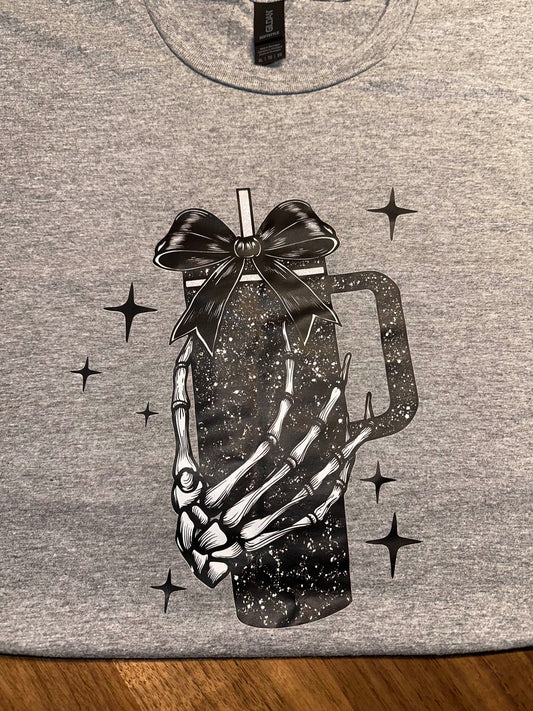 TRENDY CUP SKELETON HAND T-SHIRT