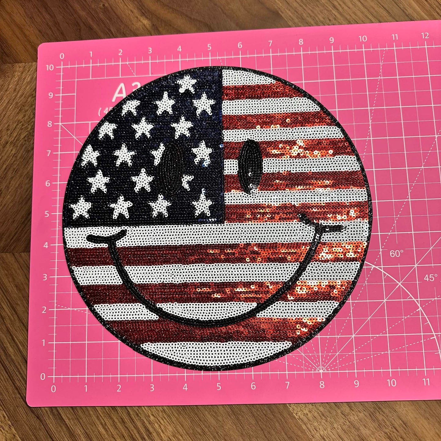 USA SMILEY SEQUIN PATCH