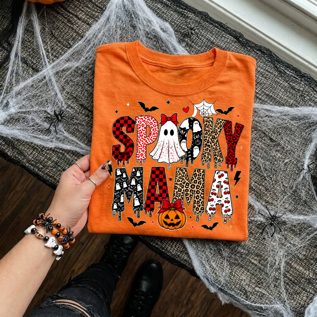 spooky mama grpahic tee